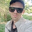 Михаил, 32 года