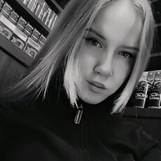 Фотография девушки Анастасия, 19 лет из г. Благовещенск