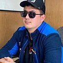 Умрбек, 33 года