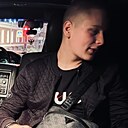 Максим, 22 года