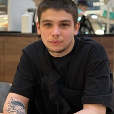 Фотография мужчины Ришат, 18 лет из г. Новый Уренгой