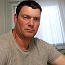 Лев, 37 лет