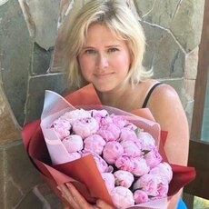 Фотография девушки Алина, 21 год из г. Магадан