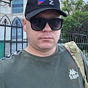 Белый, 33 года