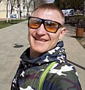 Михаил, 36 лет