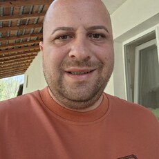Фотография мужчины Razvan, 36 лет из г. Târgoviște