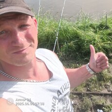 Фотография мужчины Юрий, 29 лет из г. Назарово