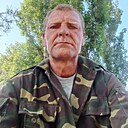 Ден, 44 года