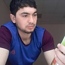 Oybek, 32 года
