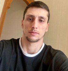 Фотография мужчины 𝓐𝓶𝓲𝓻, 31 год из г. Санкт-Петербург