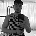 Артур, 25 лет