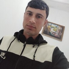 Фотография мужчины Араз, 24 года из г. Слуцк