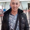Артур Петросян, 44 года