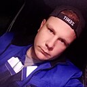 Артём, 24 года