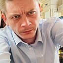 Crisis Manager, 33 года