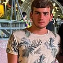Tik, 19 лет