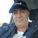 Простой, 48 лет