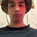 Денис, 23 года