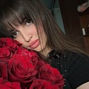 Miu Miu, 33 года