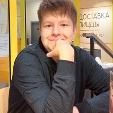 Фотография мужчины Станислав, 22 года из г. Сургут