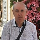 Юрий, 61 год