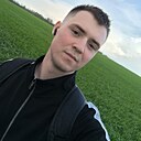 Артур, 24 года