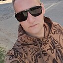 Тема, 32 года