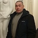 Олег Новиков, 39 лет