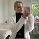 Яна, 24 года