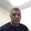 Max, 44 года