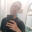 Олег, 21 год