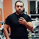 Mr, 34 года