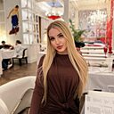 Карина, 22 года