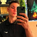 Максим, 18 лет