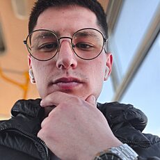 Фотография мужчины Матвей, 21 год из г. Калининград