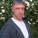 Ден, 44 года