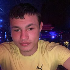 Фотография мужчины Анатолий, 23 года из г. Ханты-Мансийск