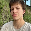 Максим, 18 лет