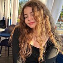 Полина, 22 года