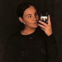 Julia, 33 года