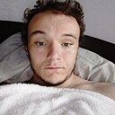 Олег, 21 год