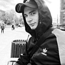 Алхаз, 25 лет