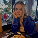 Карина, 24 года