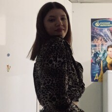 Фотография девушки Ангелина, 18 лет из г. Гуково