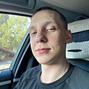 Денис, 23 года