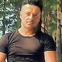 Лев, 40 лет