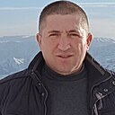 Шираз, 44 года