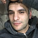 Гарии, 34 года