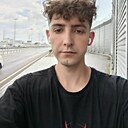 Валентин, 24 года