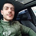 Роман, 25 лет